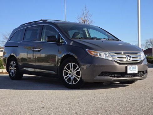 Used 2013 Honda Odyssey EX-L image 2