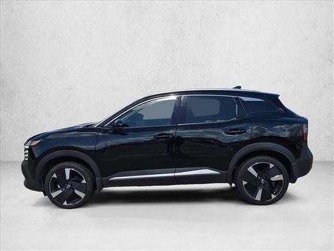 Used 2025 Nissan Kicks SR FWD image 8