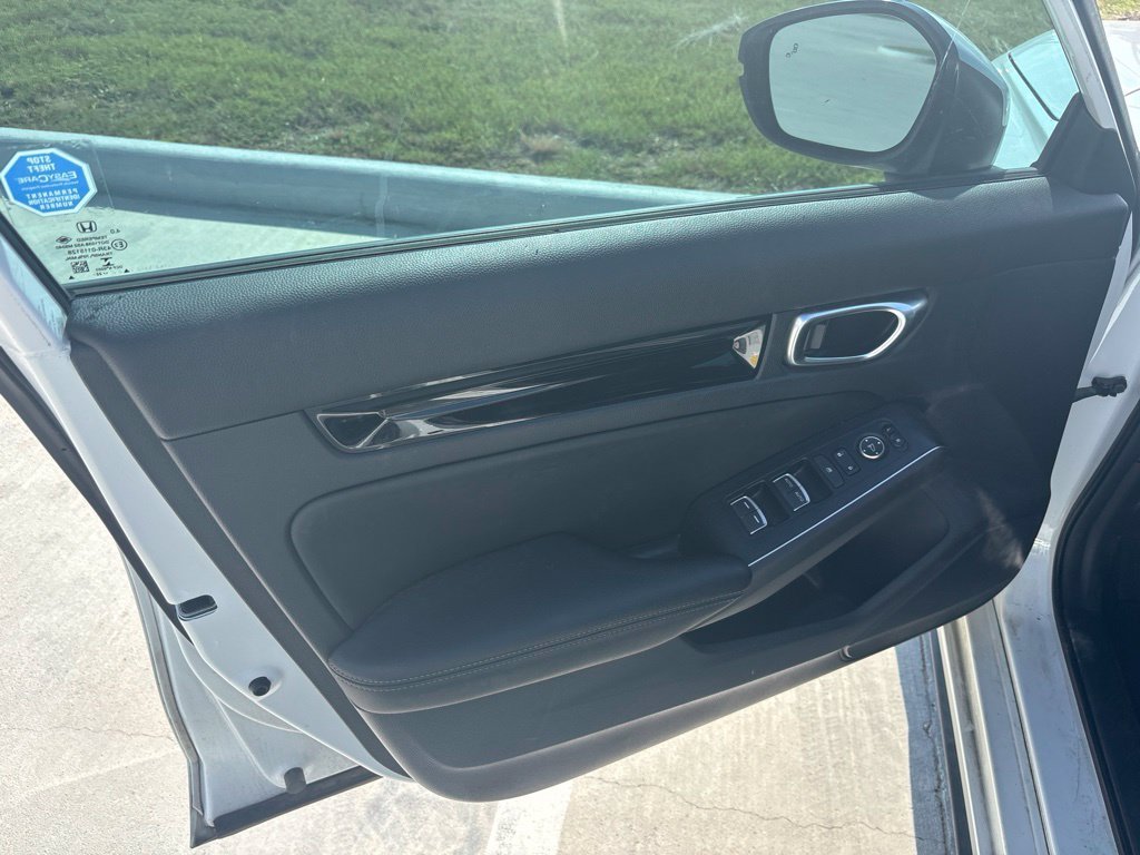 Used 2022 Honda Civic Sport Touring image 5
