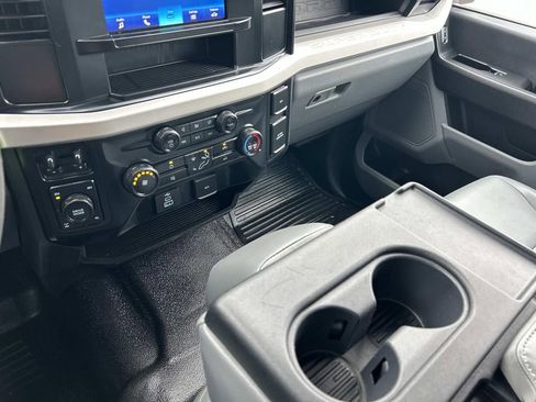 Used 2023 Ford F250 XL w/ FX4 Off-Road Package image 28