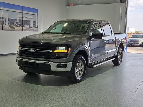 Used 2025 Ford F150 XLT w/ Equipment Group 301A Standard AWD/4WD image 4