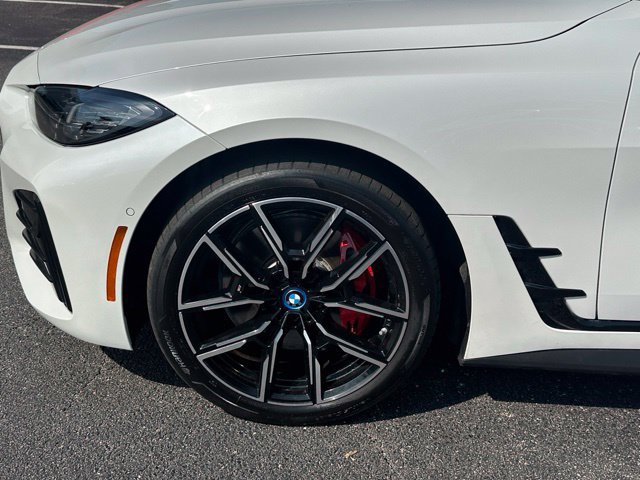 Used 2023 BMW i4 eDrive40 w/ M Sport Package RWD image 7