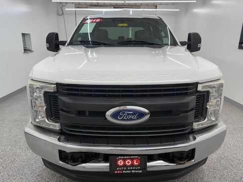 Used 2019 Ford F250 XL w/ Power Equipment Group AWD/4WD image 3