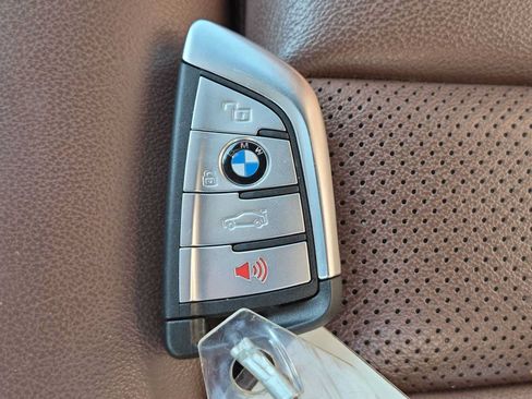Used 2021 BMW X5 xDrive40i w/ Premium Package AWD/4WD image 38