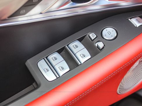 Certified 2023 BMW XM AWD/4WD image 19