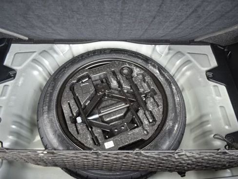 Used 2025 Kia Soul LX w/ LX Technology Package FWD image 31