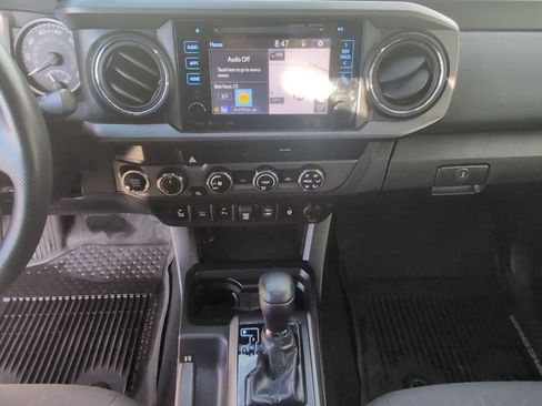 Used 2019 Toyota Tacoma TRD Off-Road image 20