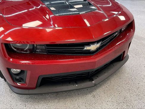 Used 2015 Chevrolet Camaro ZL1 RWD image 31