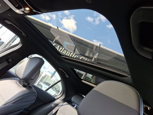 Certified 2024 Mercedes-Benz C 300 4MATIC Sedan image 14