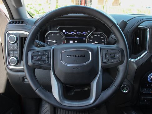 Used 2023 GMC Sierra 3500 Denali w/ Denali Ultimate Package image 22