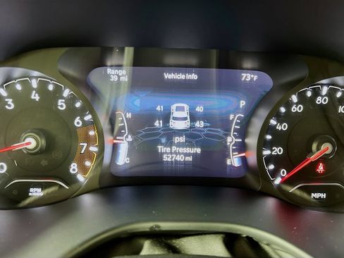 Used 2024 Jeep Compass Latitude AWD/4WD image 12