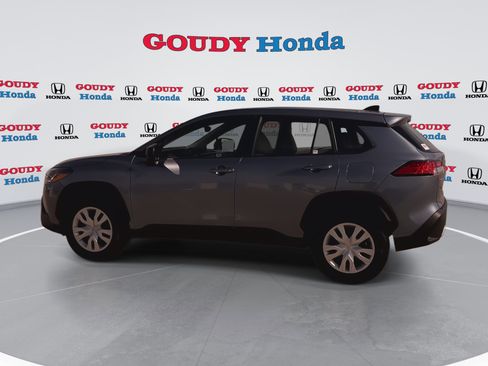 Used 2025 Toyota Corolla Cross L image 6