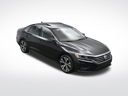 Used 2020 Volkswagen Passat 2.0T SEL image 47