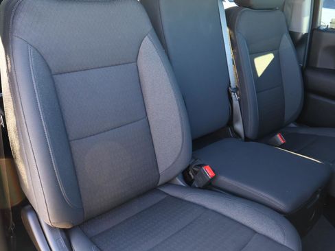 Used 2025 Chevrolet Silverado 1500 Custom image 18