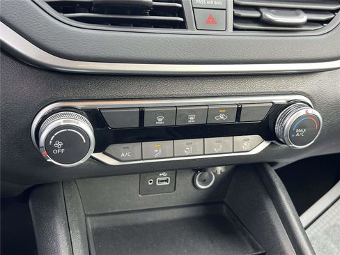 Certified 2024 Nissan Altima 2.5 S image 36