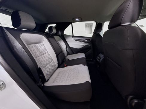 Used 2023 Chevrolet Equinox LS w/ LS Convenience Package AWD/4WD image 26
