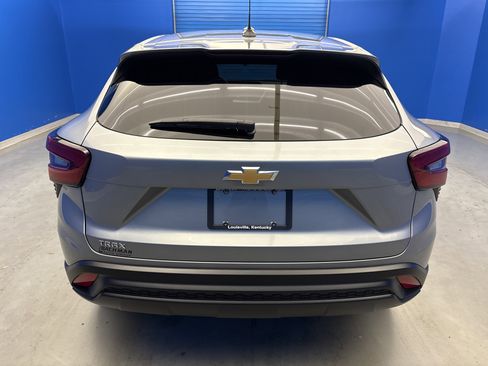 Used 2024 Chevrolet Trax LS image 6