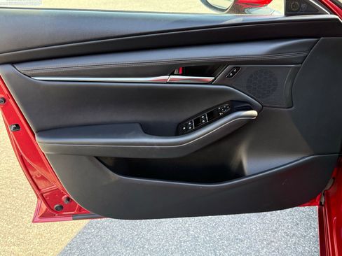 Used 2025 MAZDA MAZDA3 s FWD image 20