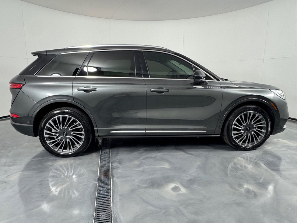 Used 2020 Lincoln Corsair Reserve w/ Equipment Group 202A AWD/4WD image 4