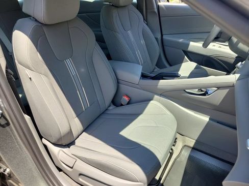 New 2026 Hyundai Elantra Sport FWD image 20