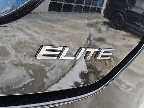 Used 2023 Honda Pilot Elite image 37