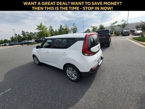Used 2021 Kia Soul LX FWD image 9