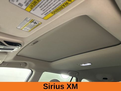 Used 2023 Subaru Outback Premium image 10