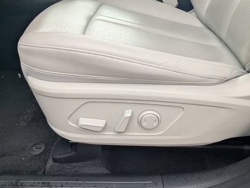 Certified 2023 Kia Sorento EX FWD image 18