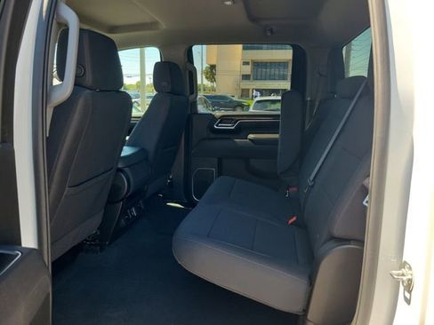 Used 2025 Chevrolet Silverado 2500 LT w/ Convenience Package AWD/4WD image 10