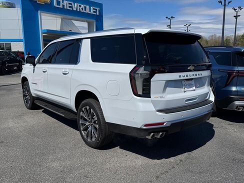 New 2026 Chevrolet Suburban High Country w/ Sun And Tow Package image 5