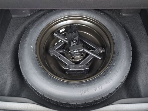 Used 2021 Jeep Cherokee Limited image 19