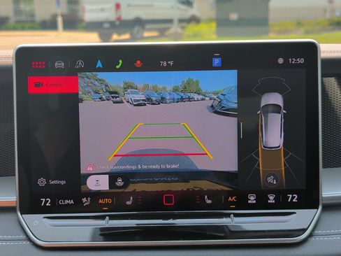 Certified 2025 Volkswagen Tiguan SE AWD/4WD image 34