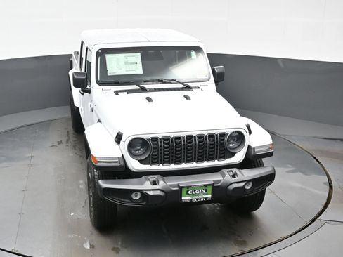 New 2026 Jeep Gladiator Sport AWD/4WD image 28