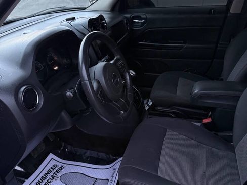 Used 2015 Jeep Patriot Latitude image 6