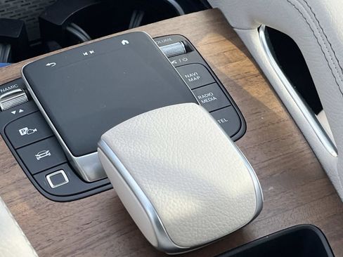 Used 2025 Mercedes-Benz GLE 350 4MATIC image 30