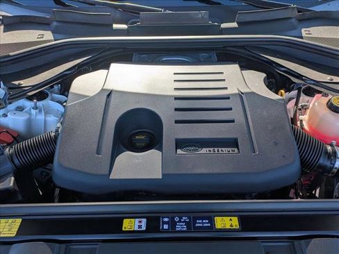 New 2025 Land Rover Range Rover Sport SE image 18