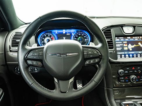 Used 2023 Chrysler 300 C RWD image 40