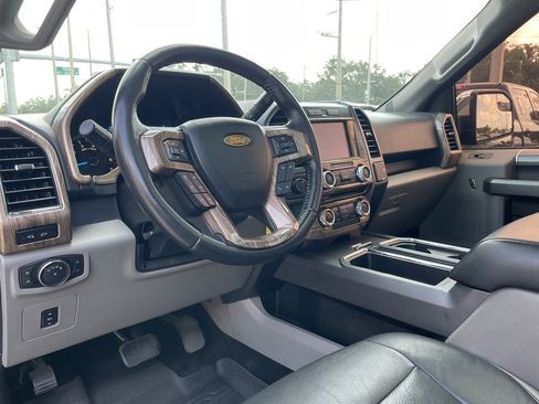 Used 2017 Ford F150 XLT w/ Equipment Group 302A Luxury AWD/4WD image 14