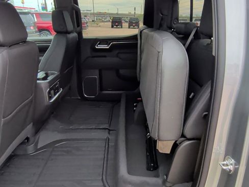 New 2026 GMC Sierra 1500 SLT image 39