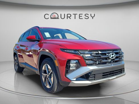 New 2026 Hyundai Tucson SEL FWD image 1