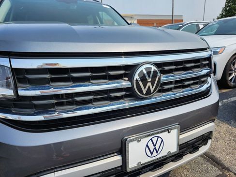 Certified 2023 Volkswagen Atlas SE w/ Panoramic Sunroof Package image 28