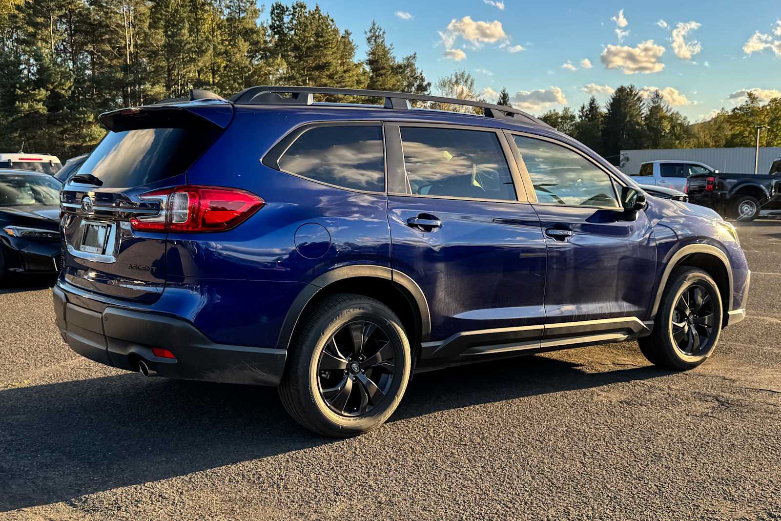 Used 2026 Subaru Ascent Premium AWD/4WD image 3