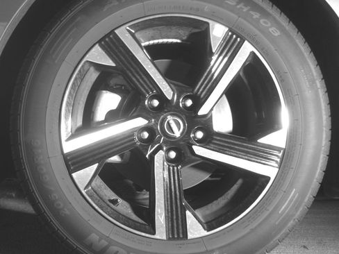 Used 2025 Nissan Sentra SV FWD image 9