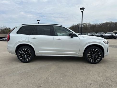 New 2026 Volvo XC90 B6 Ultra w/ Protection Package image 8