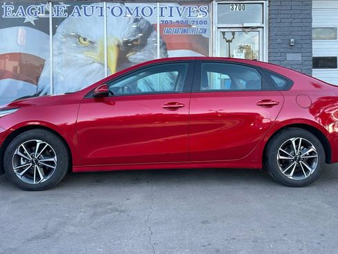 Used 2024 Kia Forte LXS image 6