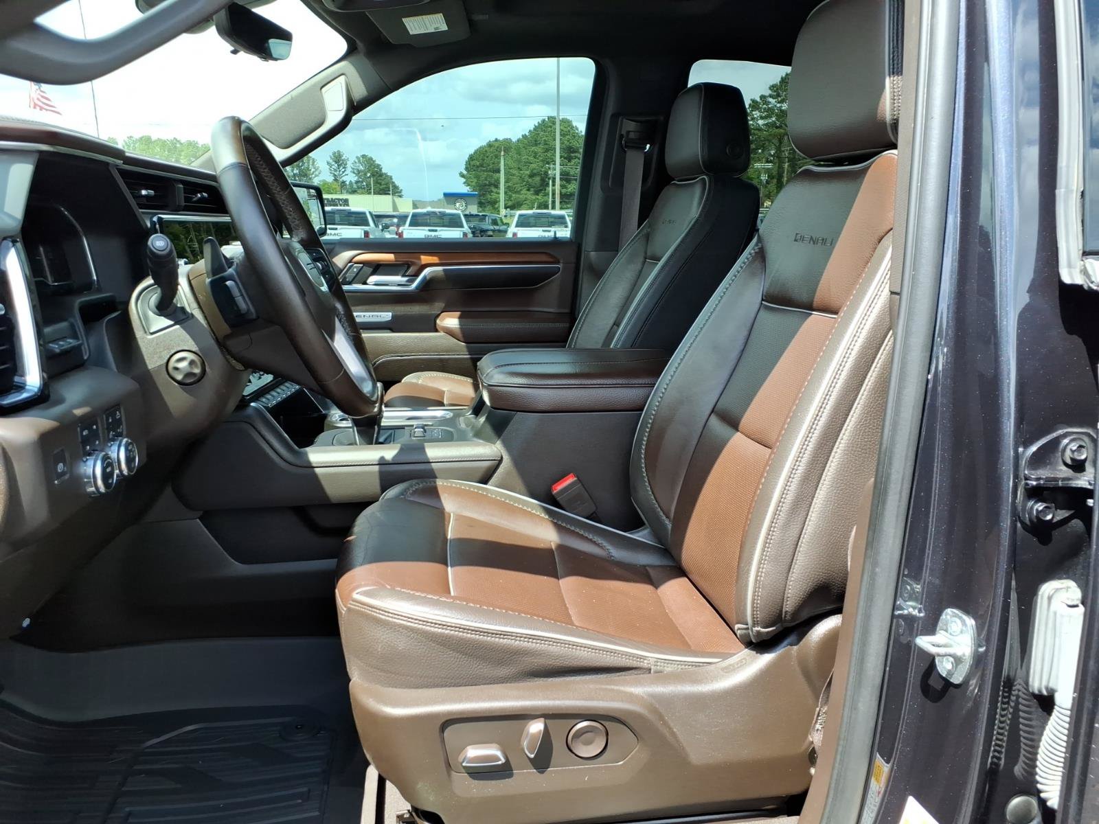 Used 2023 GMC Sierra 1500 Denali w/ Denali Reserve Package AWD/4WD image 20