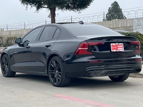 Used 2022 Volvo S60 T8 R-Design w/ Advanced Package image 7