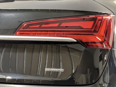 Used 2023 Audi Q5 2.0T Premium w/ Convenience Package image 26