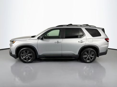 Certified 2025 Honda Pilot Sport image 8