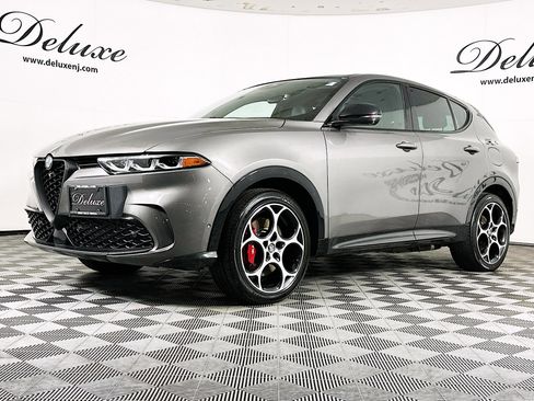 Used 2024 Alfa Romeo Tonale Veloce image 3